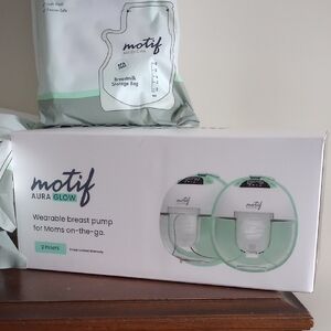 Breastmilk Storage Bags - White and Green